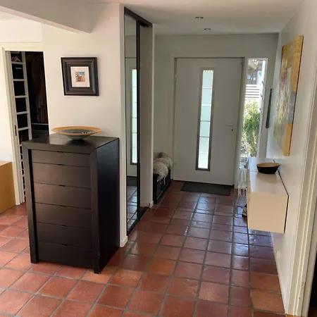 Architect In Ons Madla *