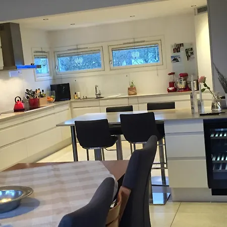 Architect In Ons Madla